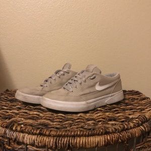 Nike Women’s Sneaker